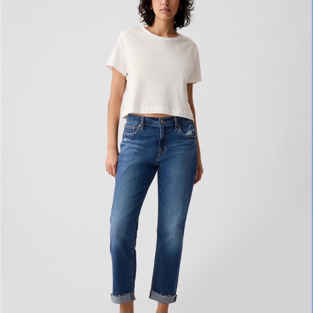 GAP Girlfriend Mid Rise Jeans - medium wash 30/10 regular
